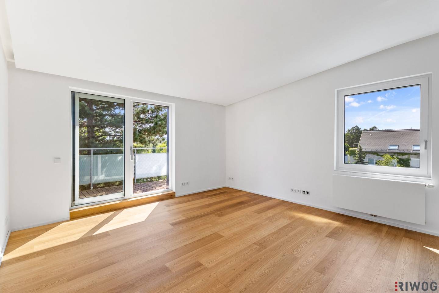 Architect-designed Dachloft with Terrace, High-Quality Fittings and South-West Orientation