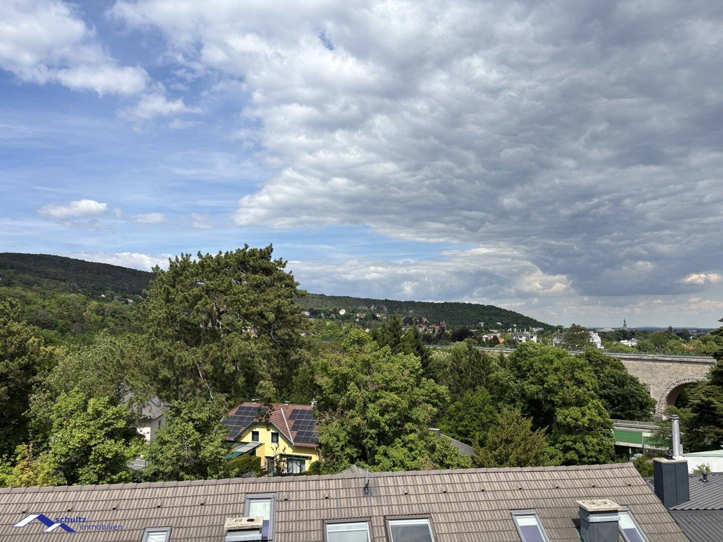 SCHULTZ IMMOBILIEN - Super Balkonwohnung! Reduzierter Preis! Grosses Kellerabteil 30m2!