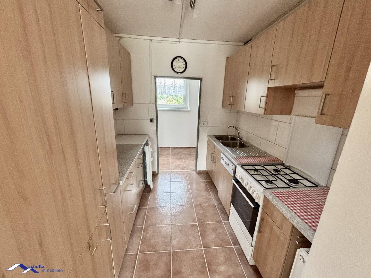 SCHULTZ IMMOBILIEN - Super Balkonwohnung! Reduzierter Preis! Grosses Kellerabteil 30m2!