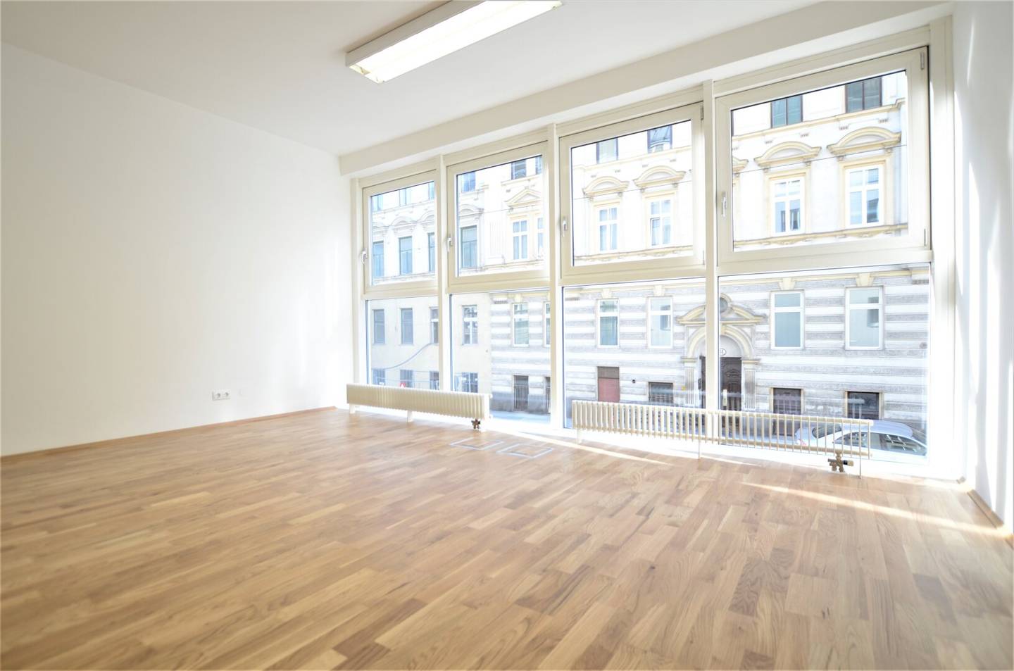 Commercial premises near Währinger Park