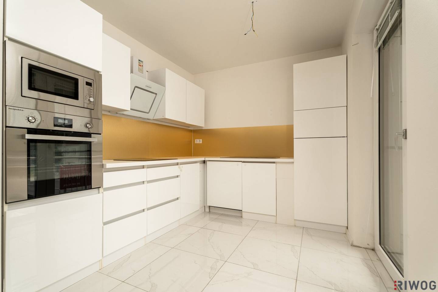 Moderne 3‑Zimmer‑Wohnung mit Balkon & Carport
