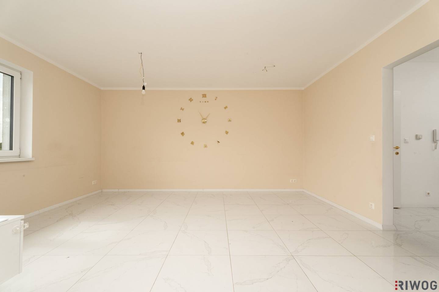 Moderne 3‑Zimmer‑Wohnung mit Balkon & Carport