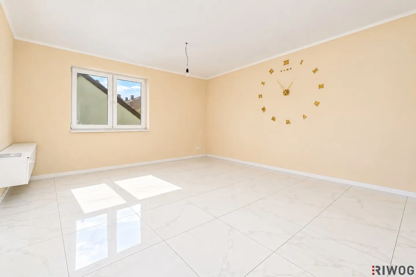 Hainburg I approx. 5 m² balcony I Carport parking space I Open-plan kitchen I Near Bad Deutsch-Altenburg and Carnuntum
