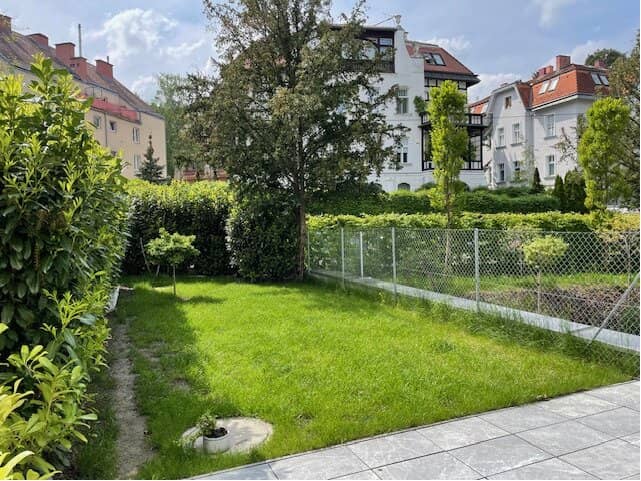 Modern apartment with terrace and own garden (accessible)