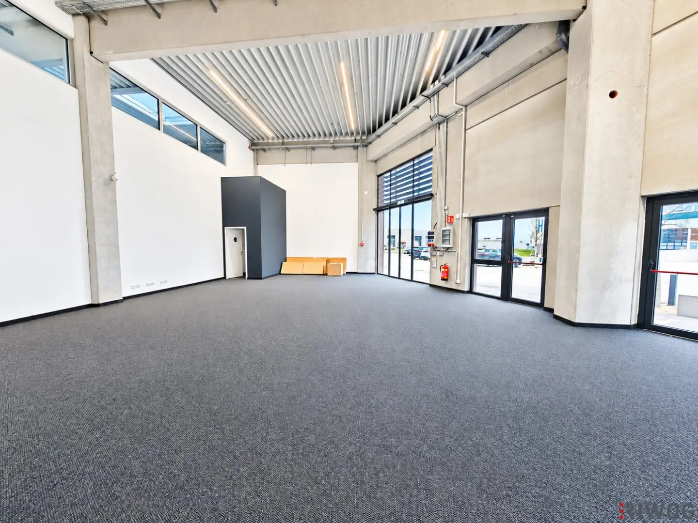 Schauraum/Büro & Produktion/Lager Kombination | 512m² Nutzfläche | LKW Zu- bzw. Einfahrt möglich
