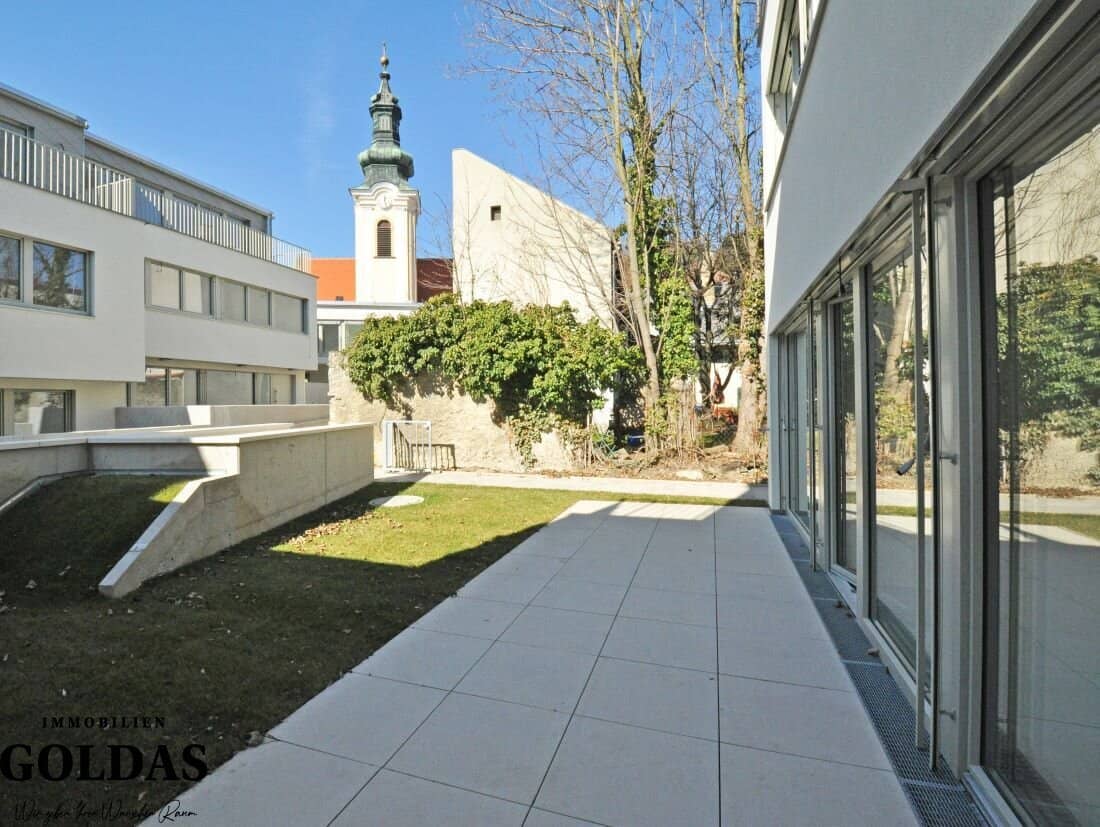 Sustainable living at Weidlingbach, turnkey architecturally appealing townhouse in Klosterneuburg