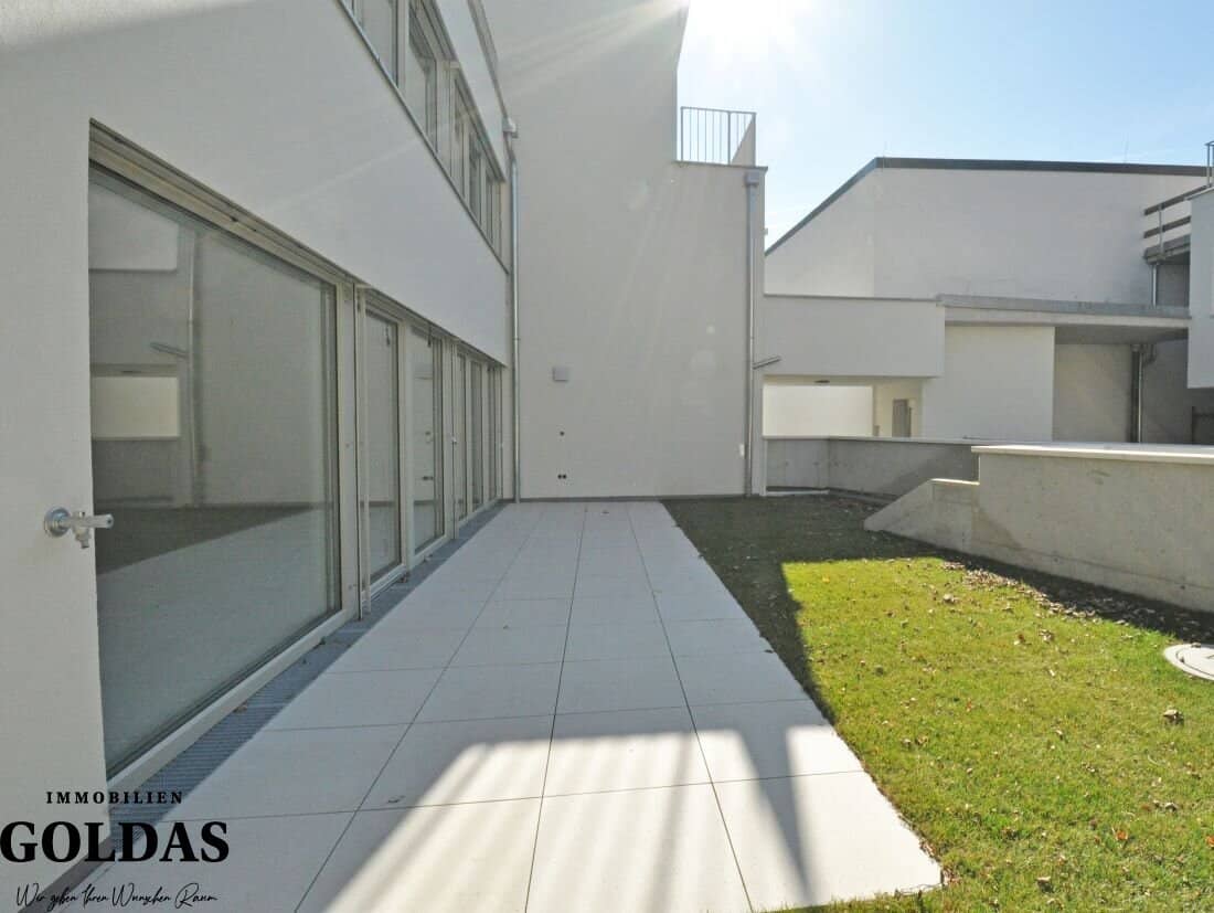 Sustainable living at Weidlingbach, turnkey architecturally appealing townhouse in Klosterneuburg