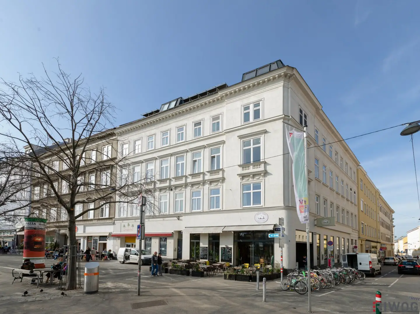 Prime location directly at Yppenplatz II Attic duplex maisonette with terrace II Leased until 07/2028 II