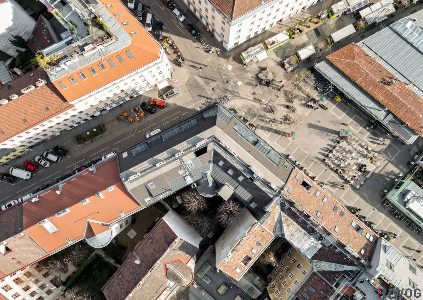 BESTLAGE DIREKT AM YPPENPLATZ II DACHGESCHOSSMAISONETTE MIT TERRASSE II BEFRISTET VERMIETET BIS 07/2028 II
