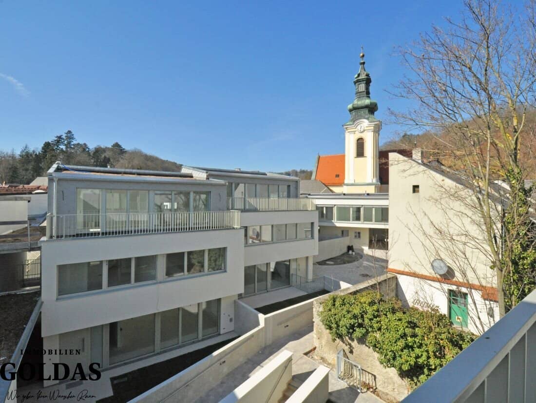 Sustainable living at Weidlingbach, turnkey modern semi-detached house in Klosterneuburg