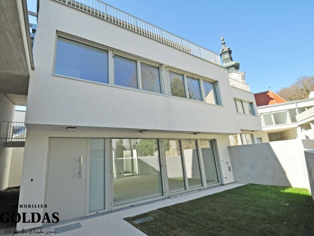 Sustainable living at Weidlingbach, turnkey modern semi-detached house in Klosterneuburg