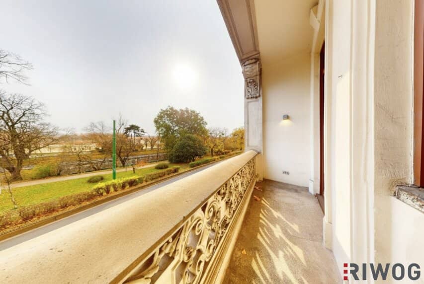 Prunkvolle 4-Zimmer Wohnung mit Loggia I Schönbrunn Blick I 360° Rundgang