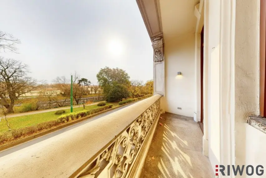 Prunkvolle 4-Zimmer Wohnung mit Loggia I Schönbrunn Blick I 360° Rundgang