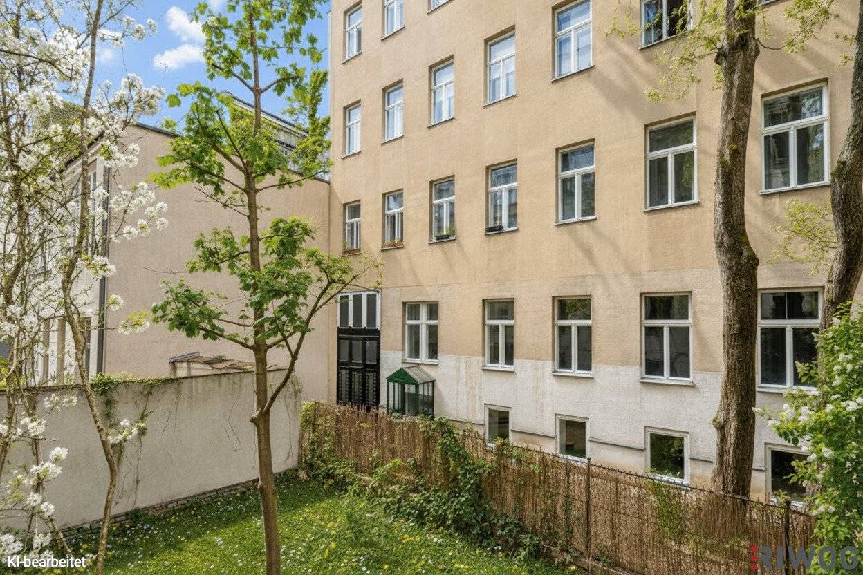 Komplett hofseitige Altbauwohnung | Sanierungsbedürftig | Prachtvolles Jahrhundertwendehaus | MQ, Volkstheater, Mariahilfer Straße uvm. fußläufig erreichbar