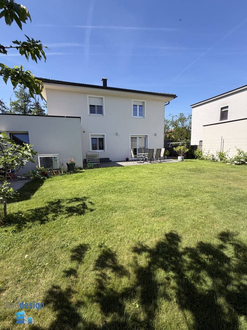 Modernes Einfamilienhaus in schöner Siedlungslage !