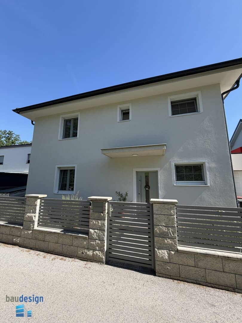 Modernes Einfamilienhaus in schöner Siedlungslage !