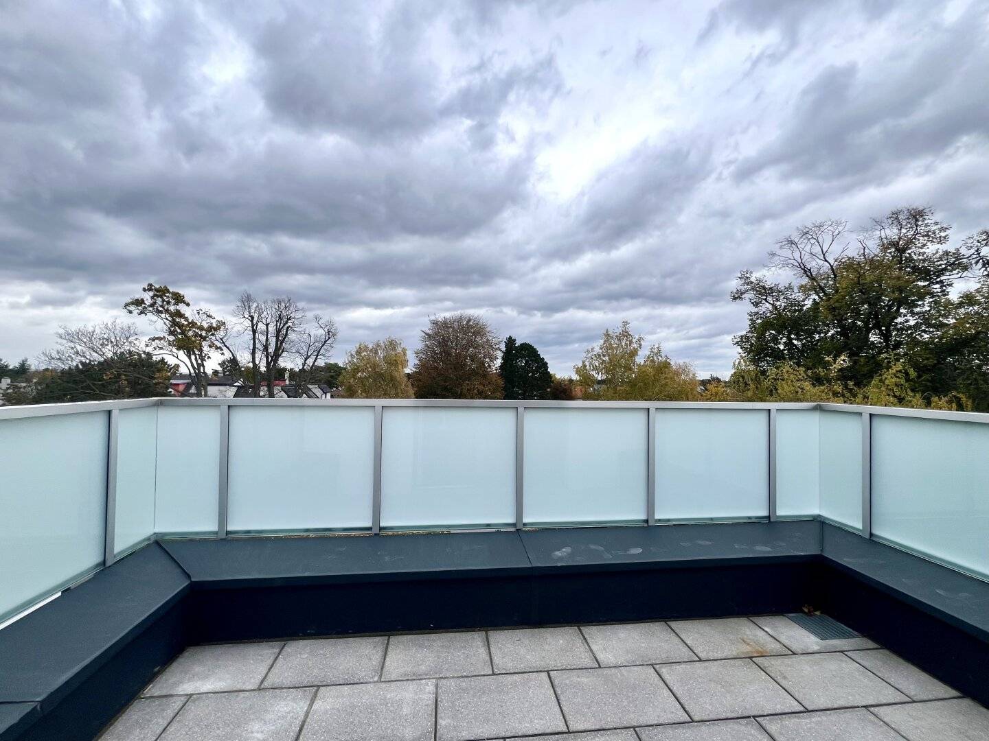 PROVISIONSFREI!! PANORAMABLICK - 3 - ZIMMER WOHNPARADIES MIT BALKON