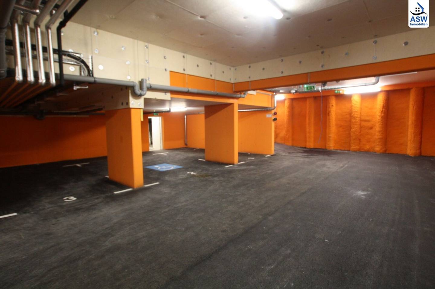 Great offices in a central location in the 14th district,