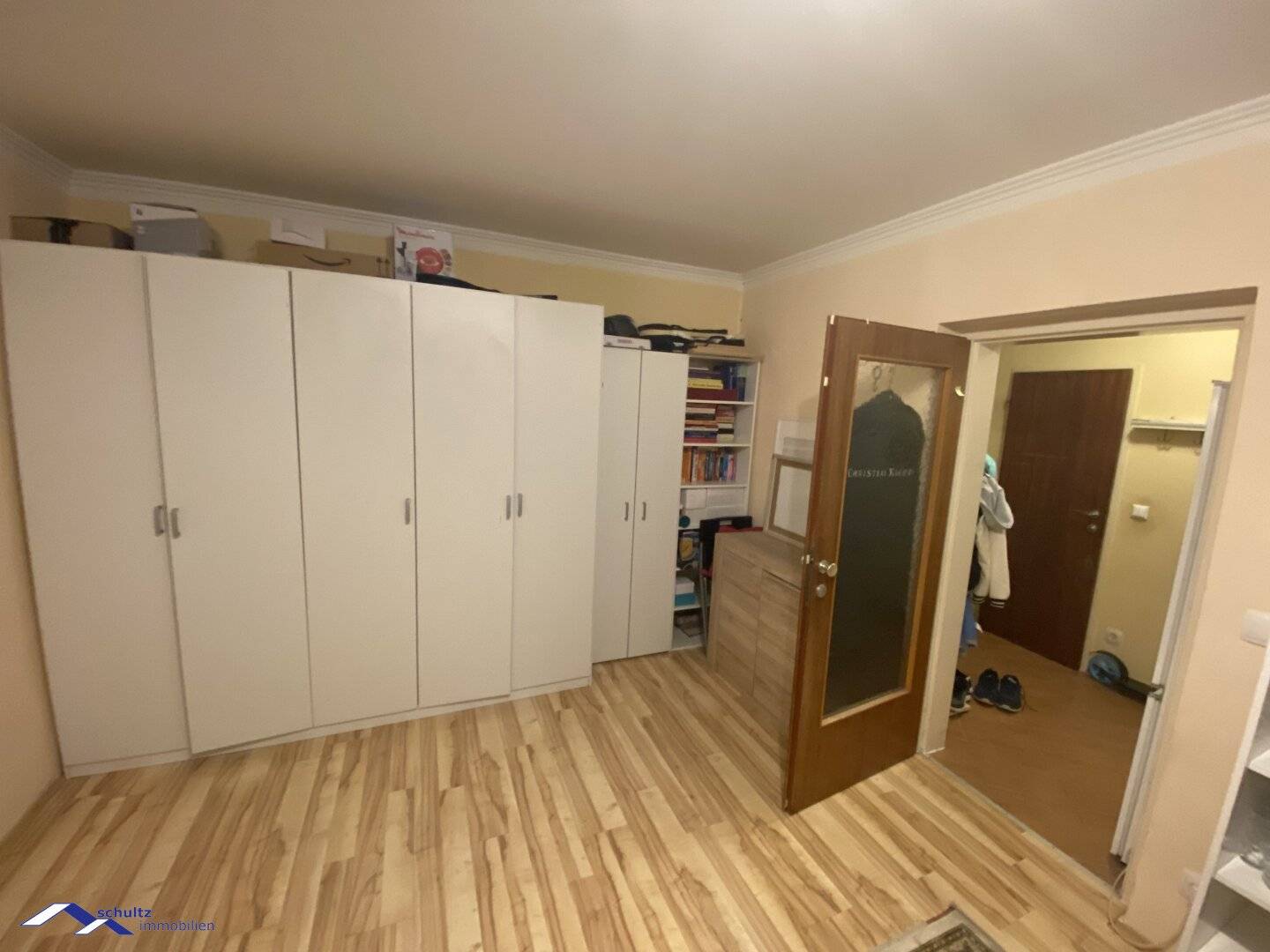 Cozy 3 room apartment for sale with two bedrooms and a large living area? Oh well, no,