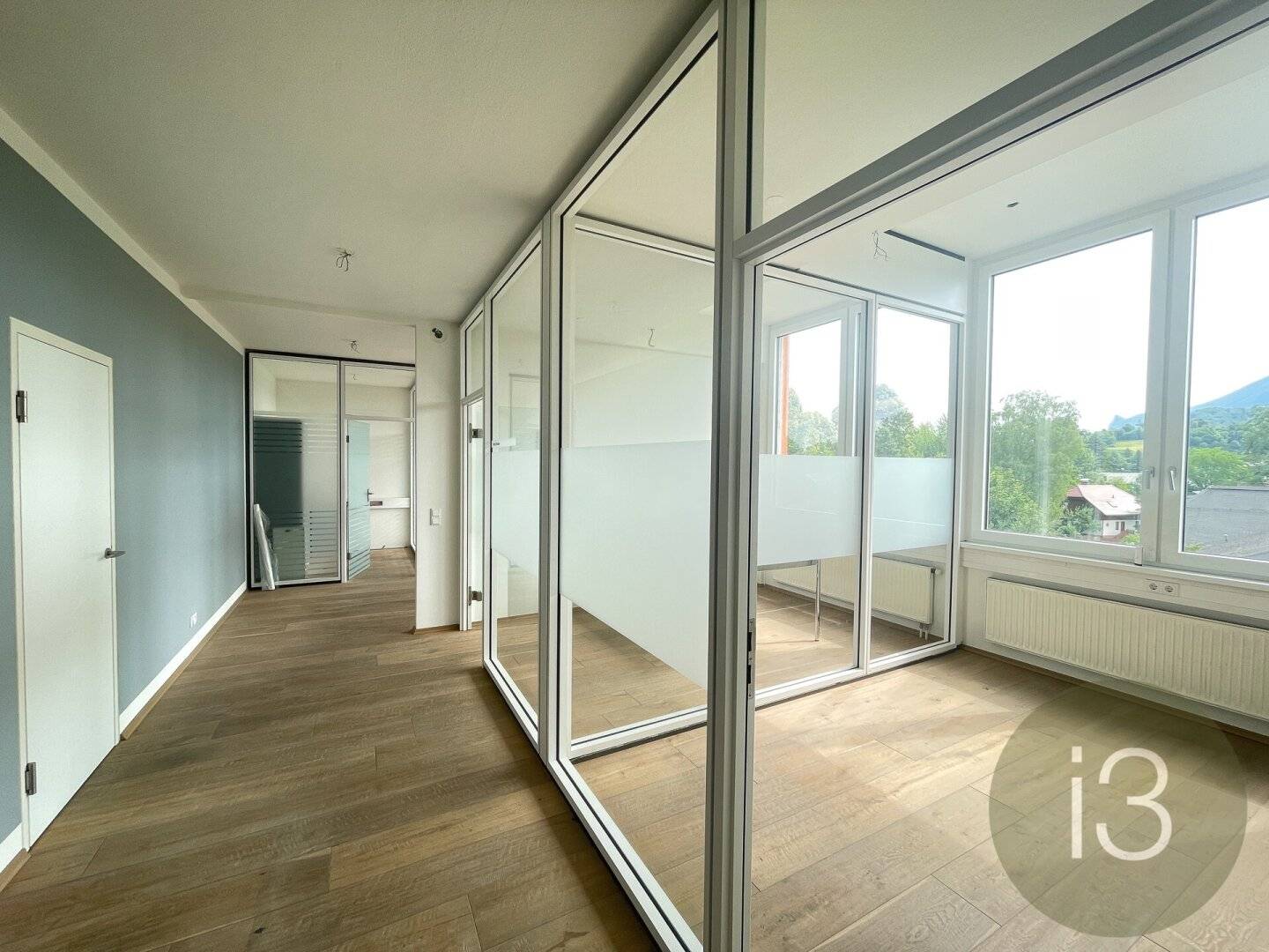 Lichtdurchflutetes Büro mit idealer Raumaufteilung – Salzburg-Maxglan
