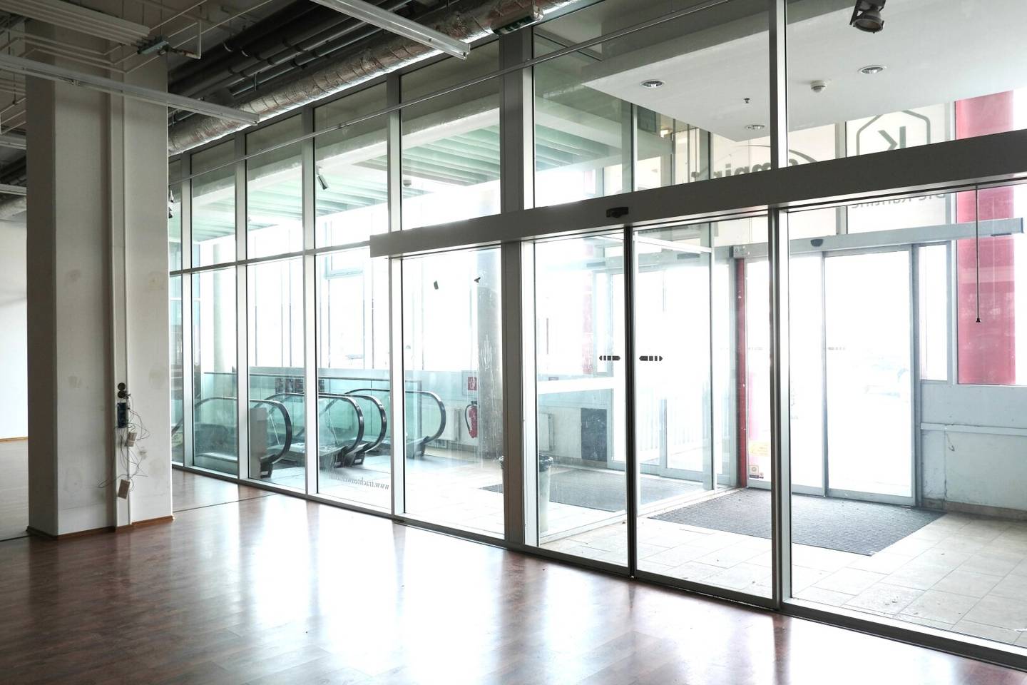 Retail premises with foot traffic - Airport Business Point
