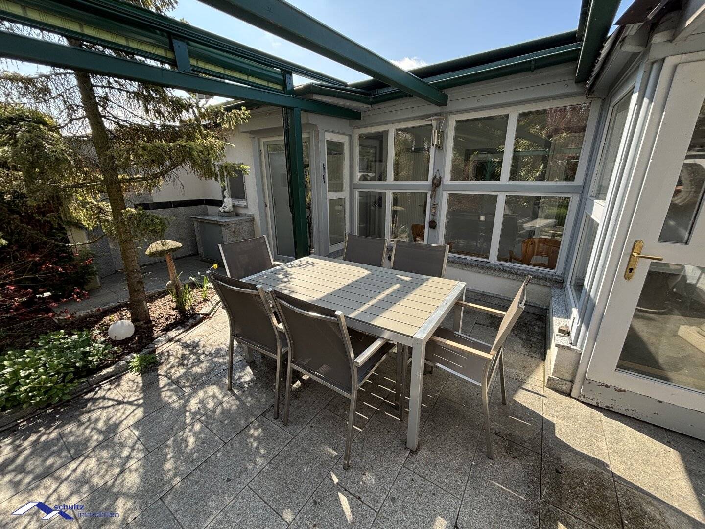 SCHULTZ IMMOBILIEN - Wunderschöner Bungalow in Seenähe – Reduzierter Preis!