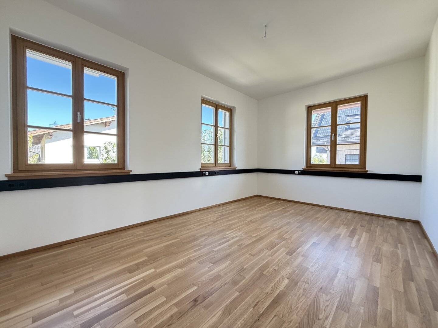 Wals: High quality office / practice with about 198 m²