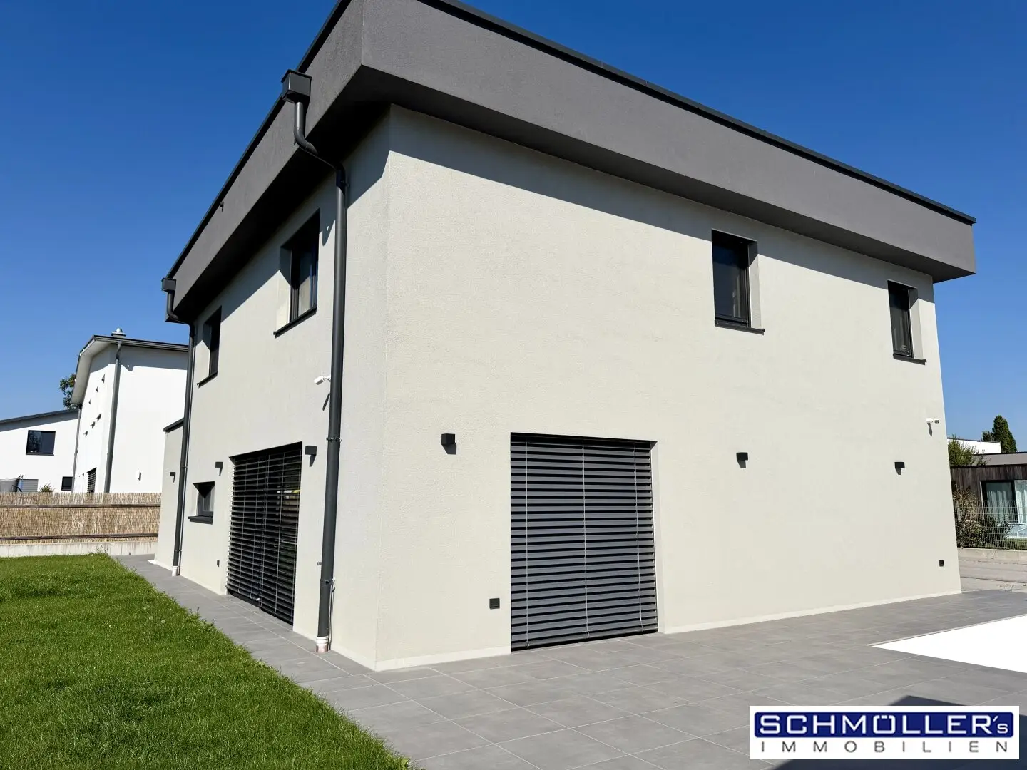 Modern single family house in a quiet location