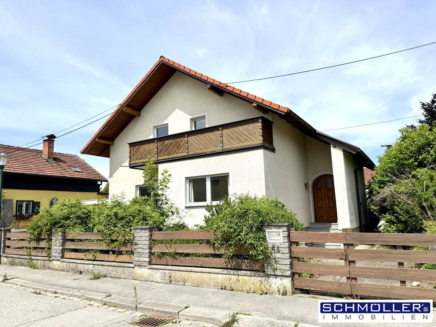 BESTBIETERVERFAHREN! Ruhig und zentral! Charmantes Einfamilienhaus mit Nebengebäude