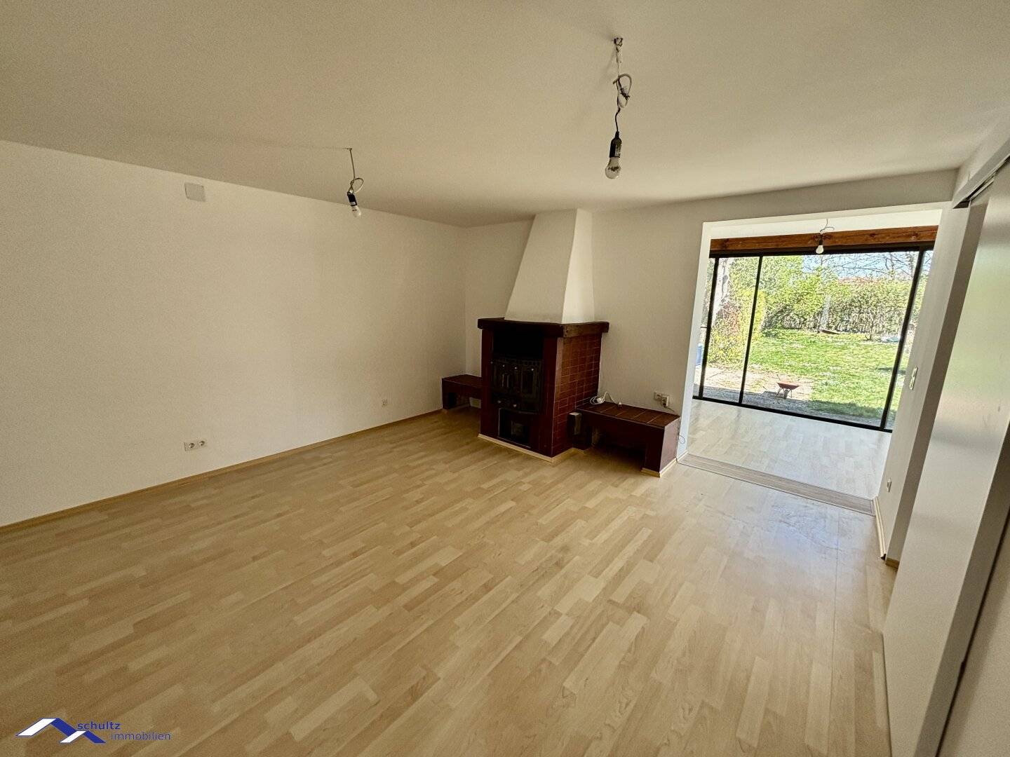 SCHULTZ IMMOBILIEN - Gemütliches Haus beim See!