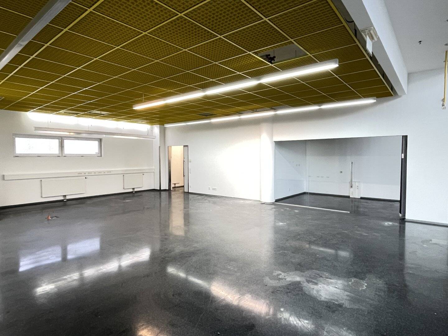 Geschäftslokal im Atrium West – Wals-Himmelreich