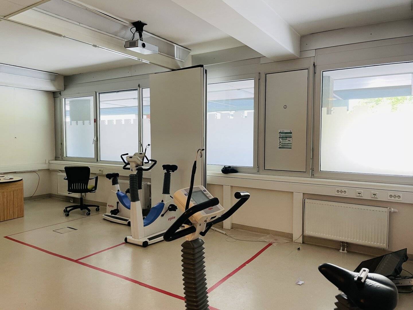 Ordination / Physiotherapie - behindertengerecht - inkl. Parkplätze - Salzburg Nord