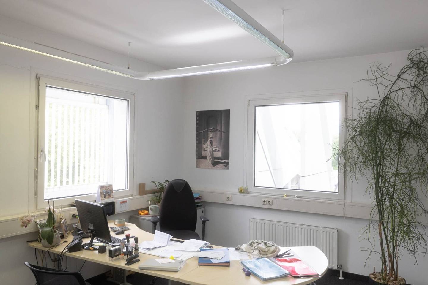 air conditioned office top parking option infrastructure Alpenstraße