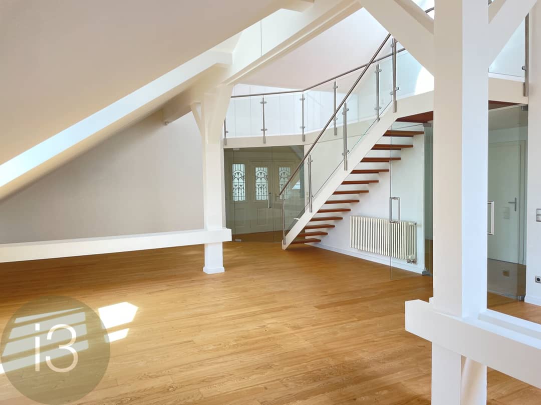 Dachgeschoss-Altbau-Maisonette an der Salzach - Altstadtnähe