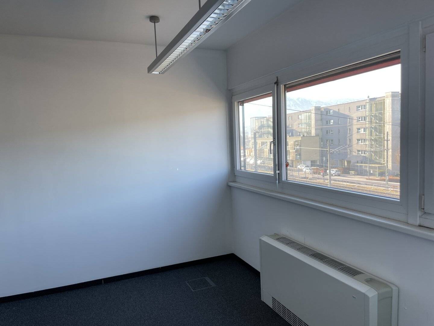 klimatisiertes Büro - 95 m² - Klimatisiert - Autobahnnähe - Salzburg Nord
