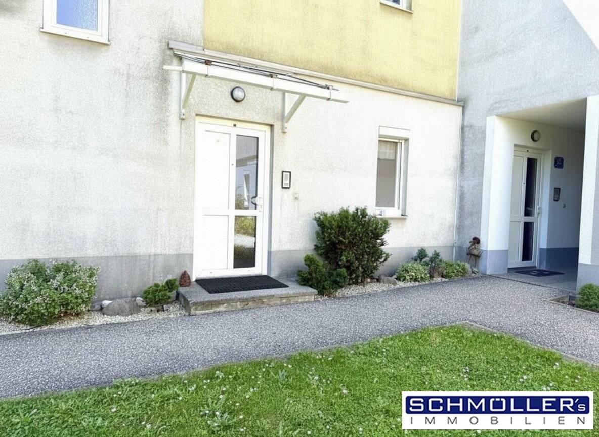 Garden apartment with house character in central location