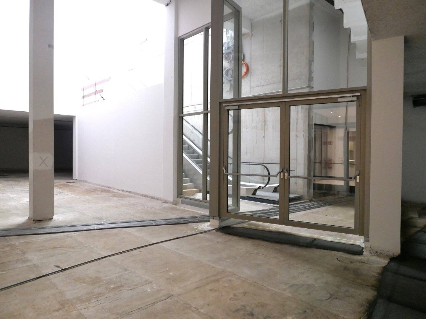 Landmark space near the Old Town with partly 15 m ceiling height and first occupancy in shell condition