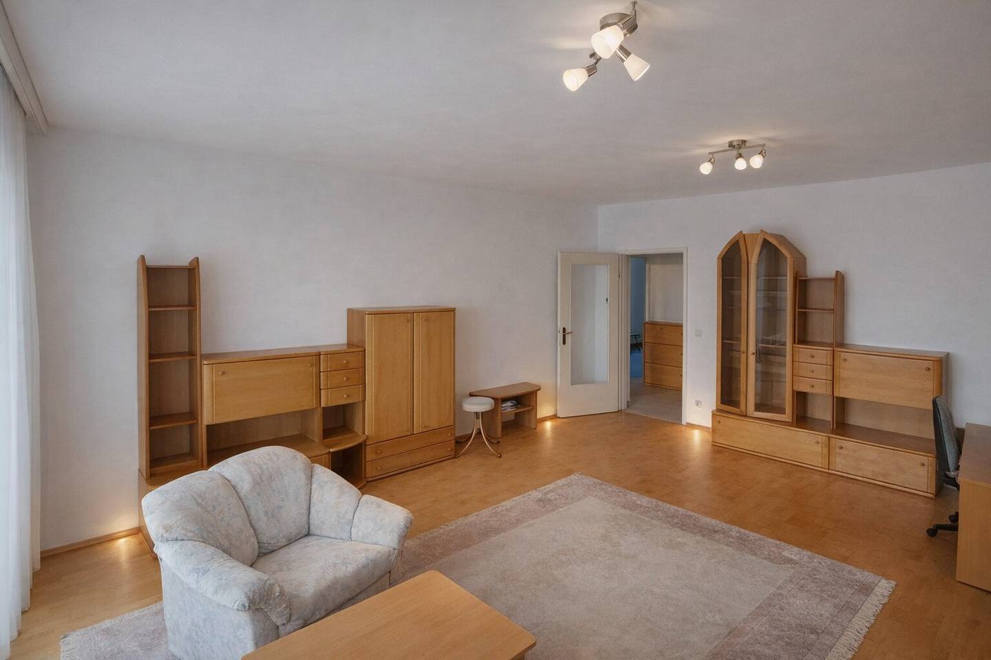Sonniges 3‑Zimmer‑Dachgeschoss mit Loggia & Stellplatz – sofort einziehen & wohlfühlen