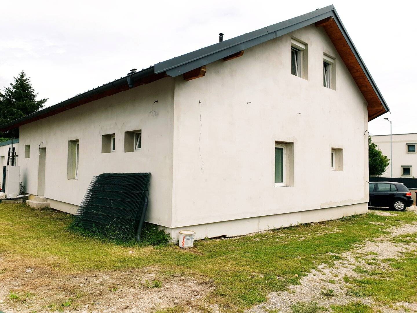 Einfamilienhaus mit Doppelgarage zu verkaufen!