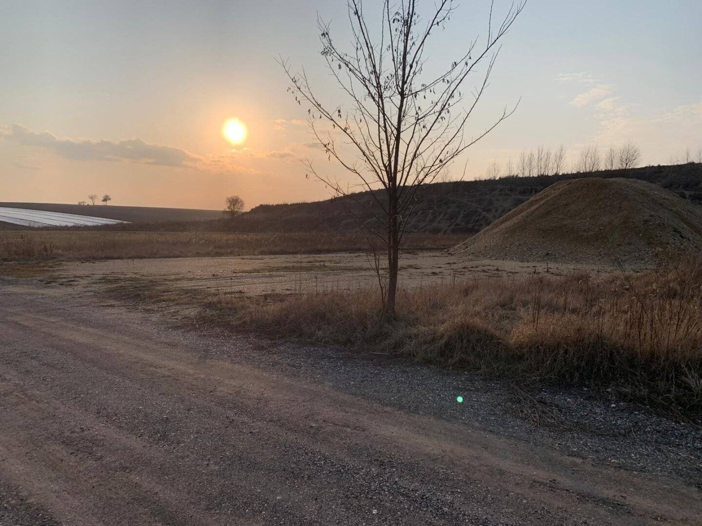 Industrial plot 40 minutes from Vienna