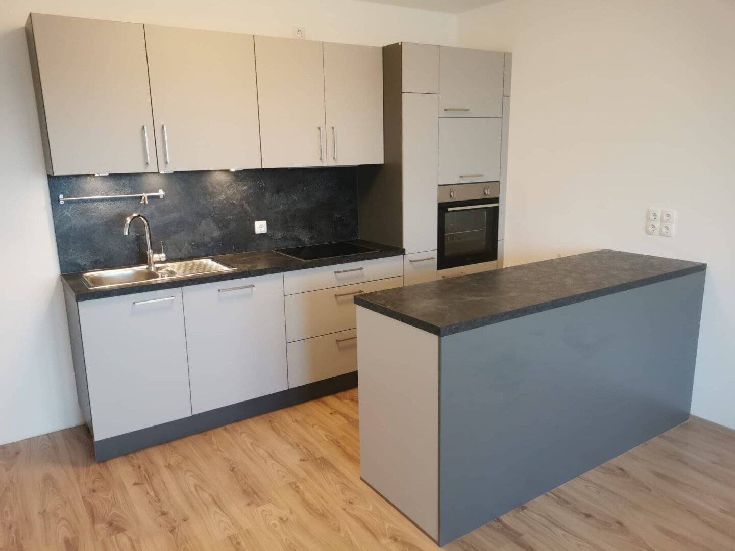 Bright 2 room apartment with balcony and parking space in Bad Erlach