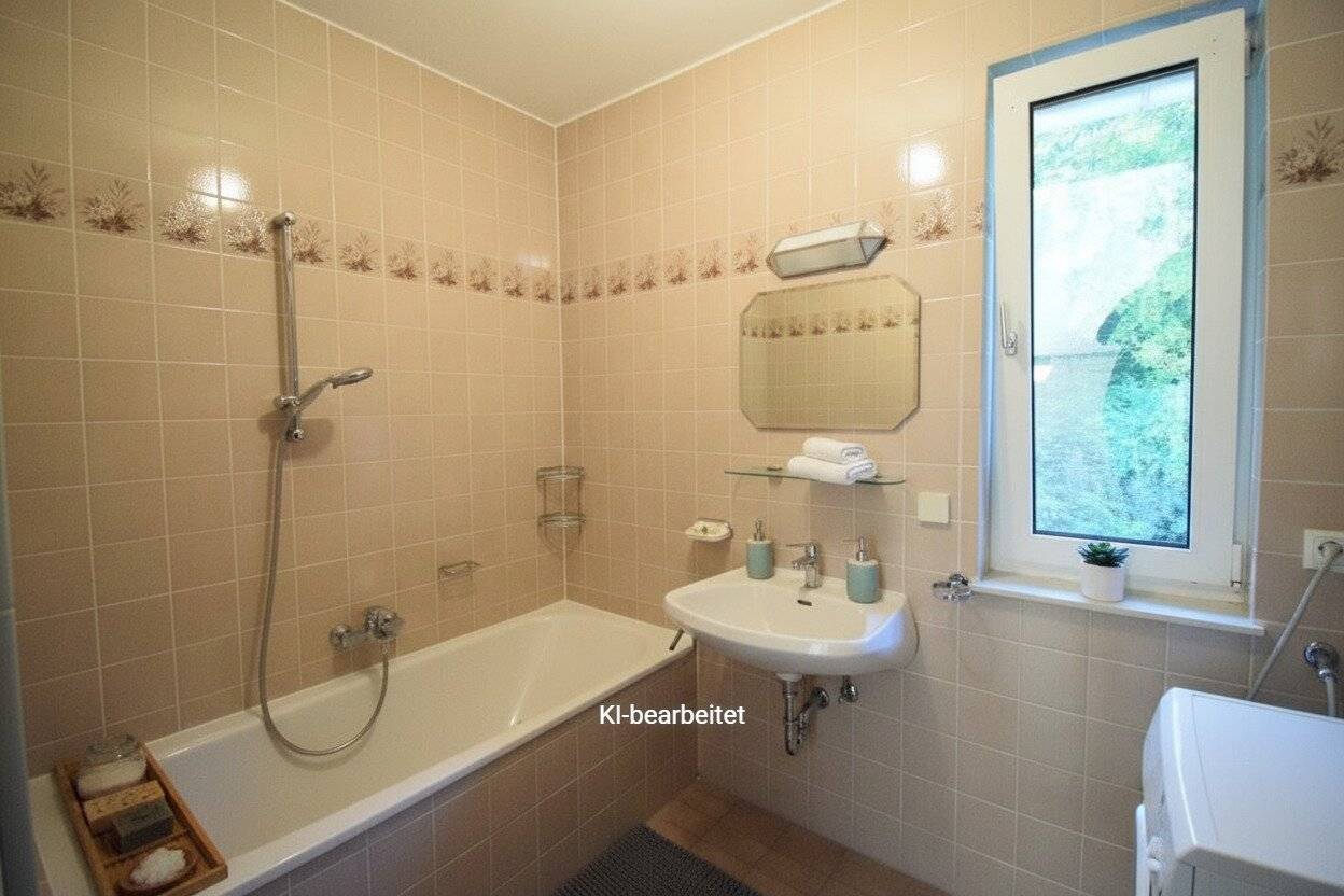 Gepflegte 3-Zimmer-Wohnung mit Loggia & Parkplatz in absoluter Ruhelage!