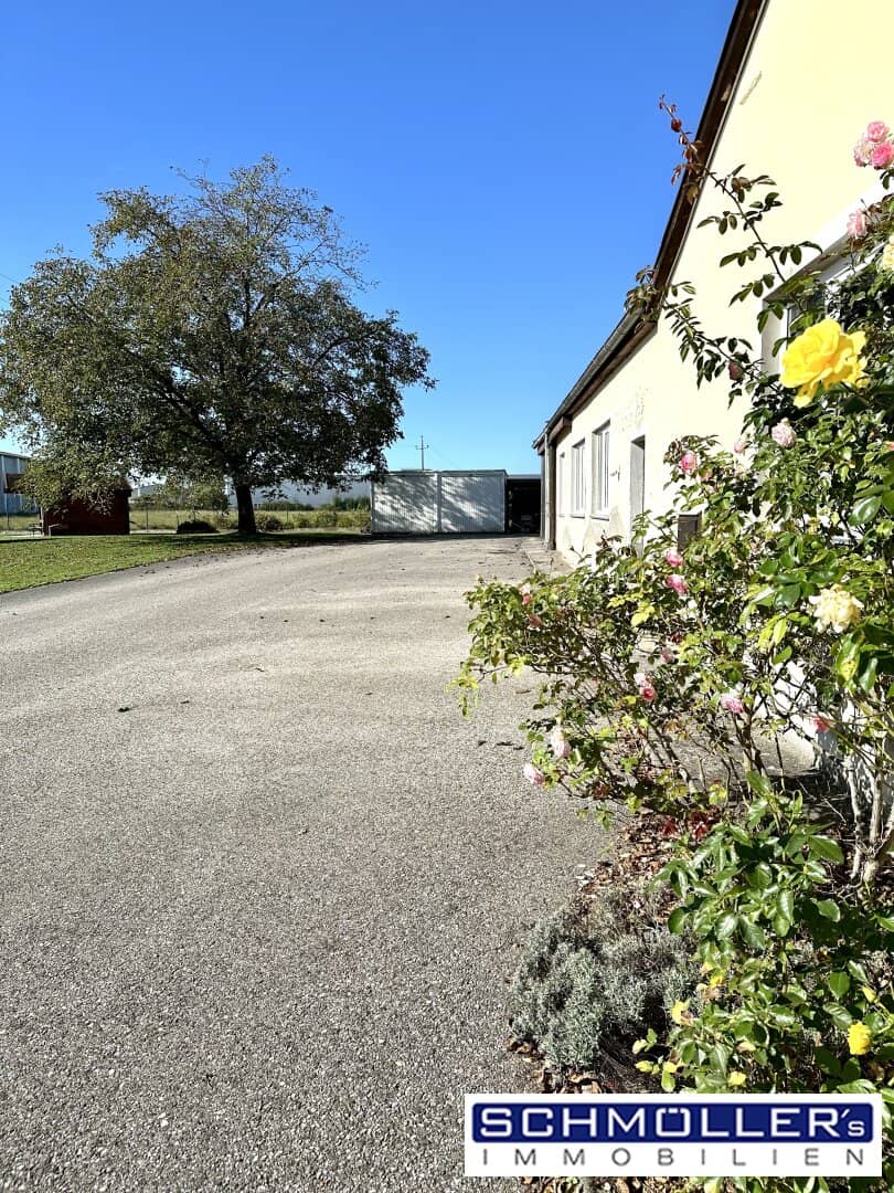 Commercial spaces from 100 m² in Gunskirchen for rent