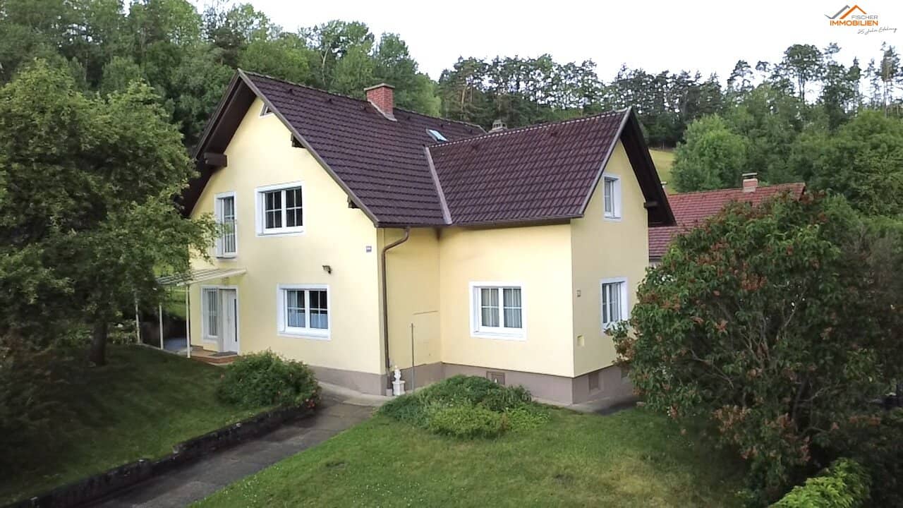 Familienhaus mit 4 Zimmern, Garage und Garten in ruhiger Wohnlage