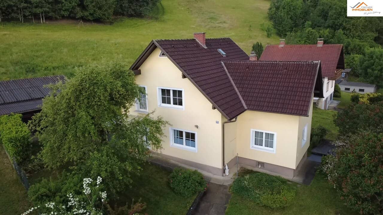 Familienhaus mit 4 Zimmern, Garage und Garten in ruhiger Wohnlage