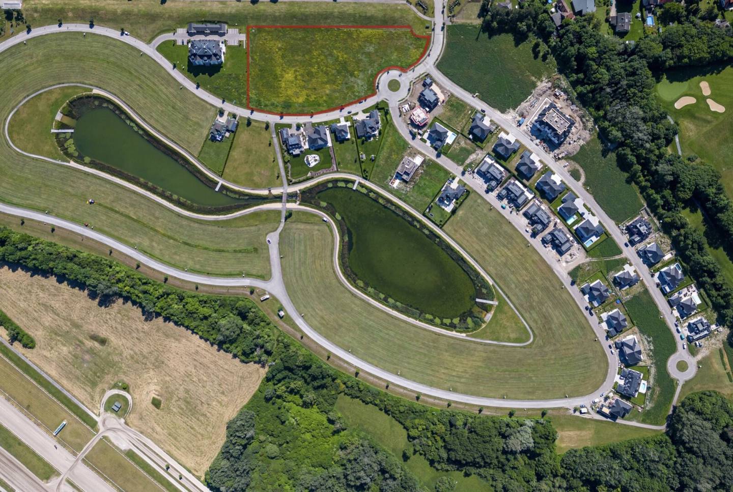 Großes Grundstück für Apartmenthäuser - 15 Minuten südlich von Wien!