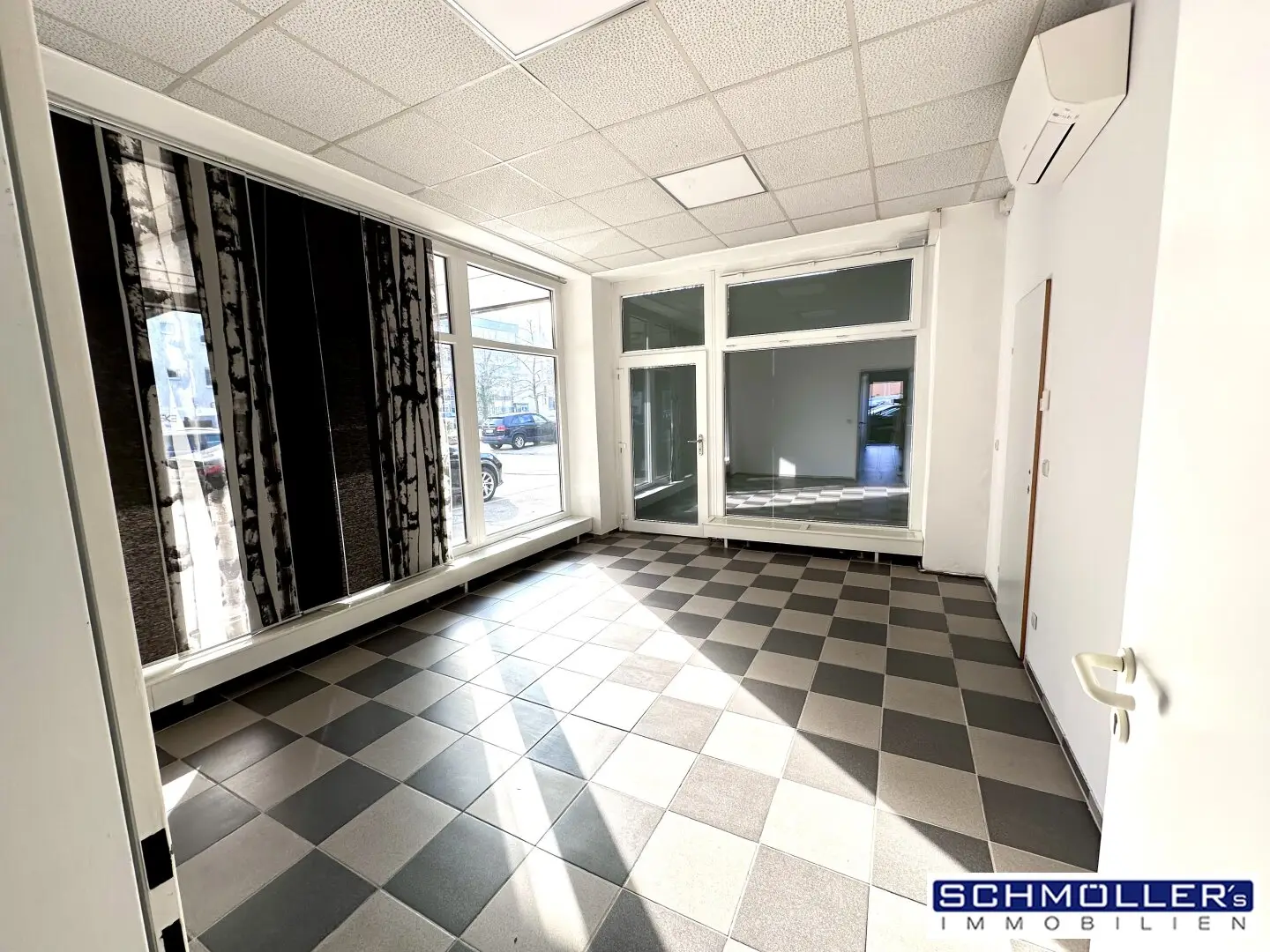 Office/Practice in the Center of Thalheim ready for immediate use