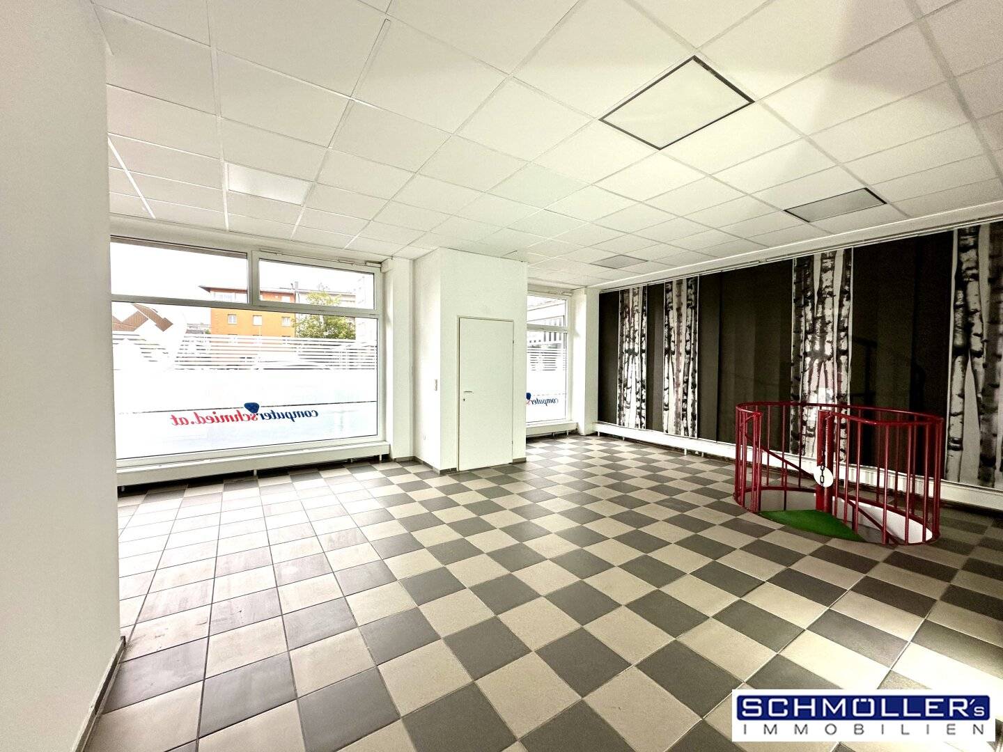 Office/Practice in the Center of Thalheim ready for immediate use
