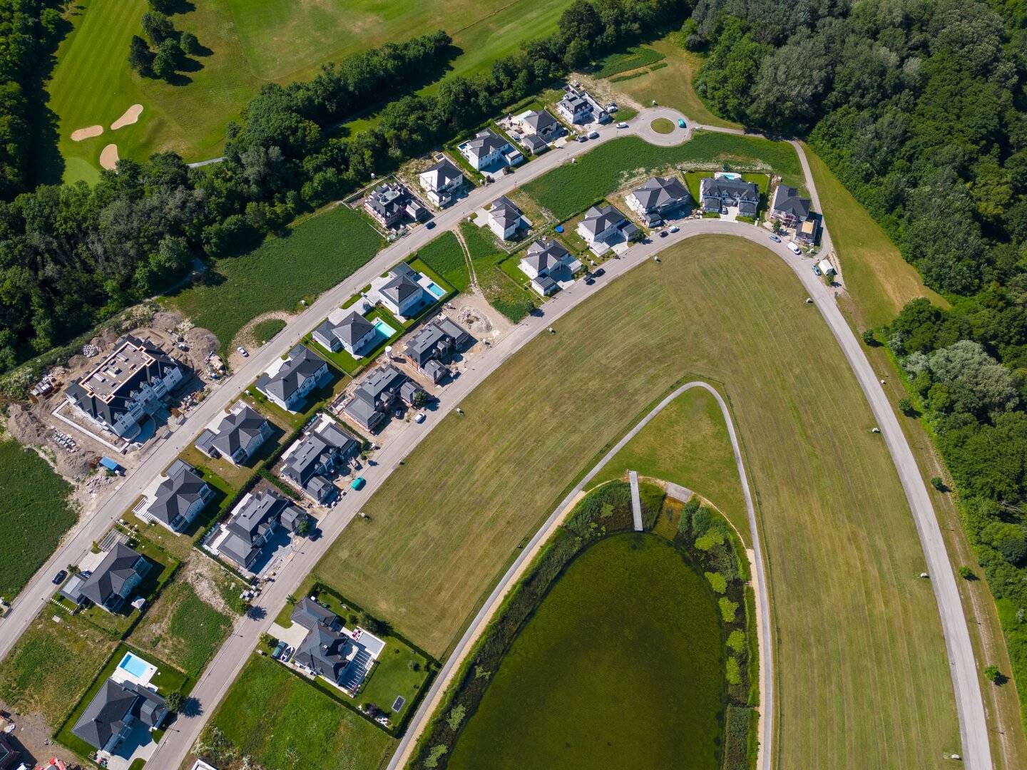 ** Mehr als ein Grundstück!  WOHNEN - REITEN - GOLFEN ** PROVISIONSFREI