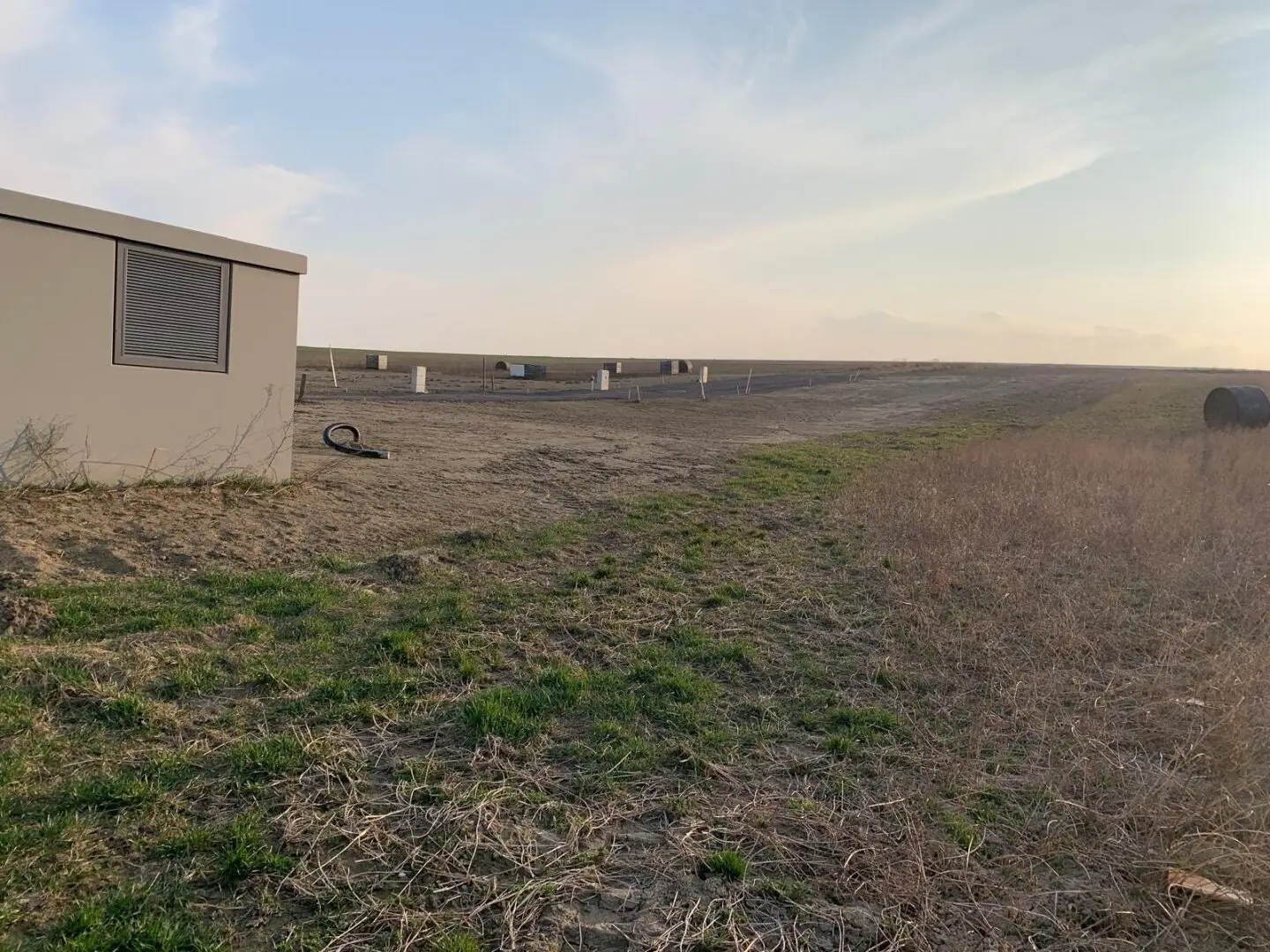 Sunny building plot 45 minutes from Vienna